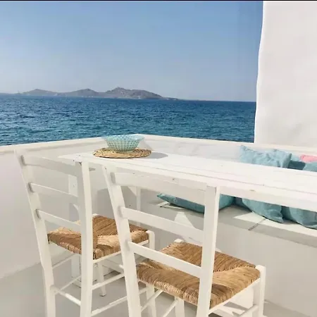 Casa Mare, * Náusza